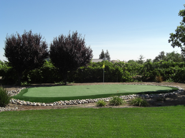 Tracy Synthetic Putting Green